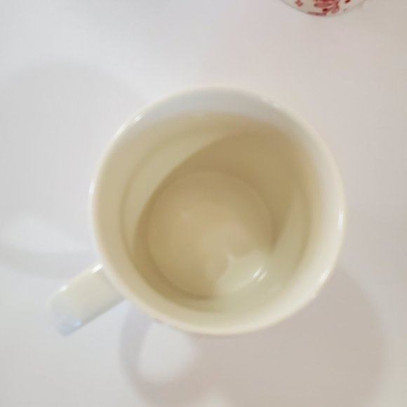 Starbucks Holiday Christmas Red Mugs Set of 2, 14 OZ.‎ NWOT - Picture 2 of 3